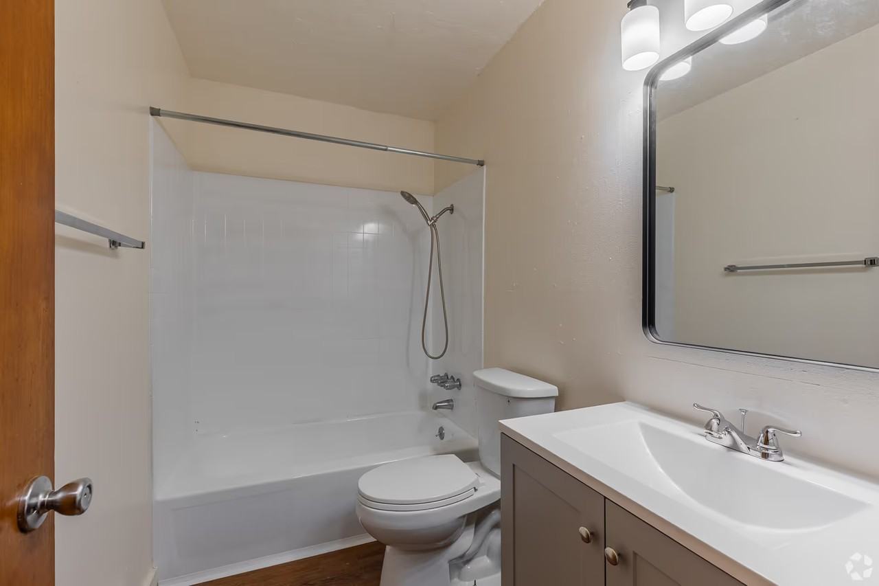 Willamette Terrace Apartments - Photo 6 of 27