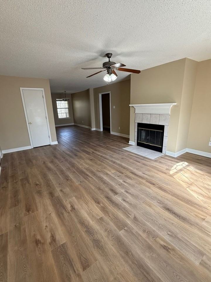 26 West Residences - Photo 3 of 26