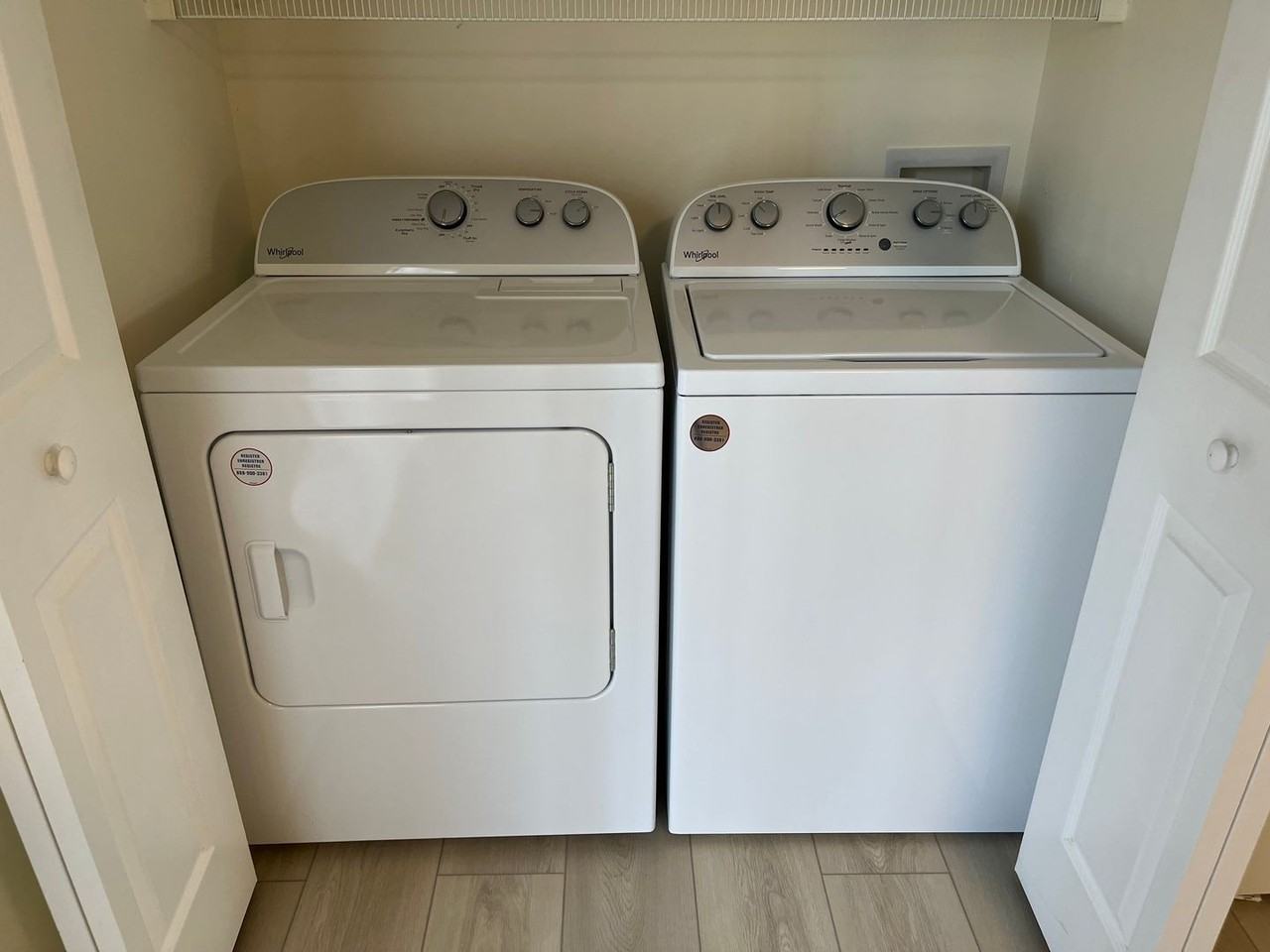 314 W Riley Dr Apt G1 #1G - Photo 3 of 14