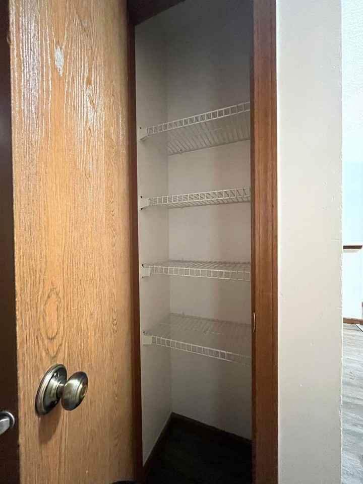 400 S Grant - Photo 7 of 35