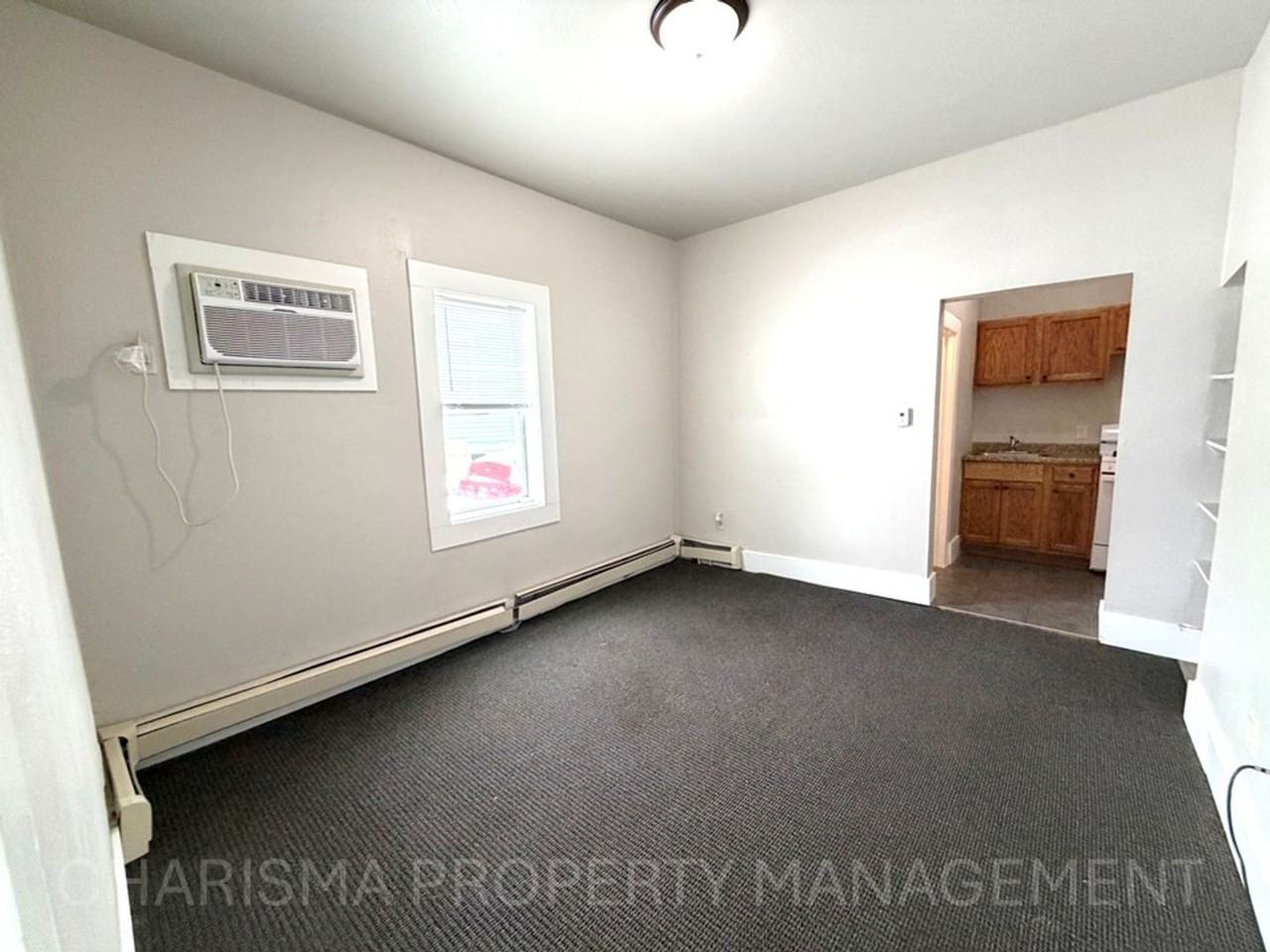 322 E 15th St #1 - Photo 5 of 19