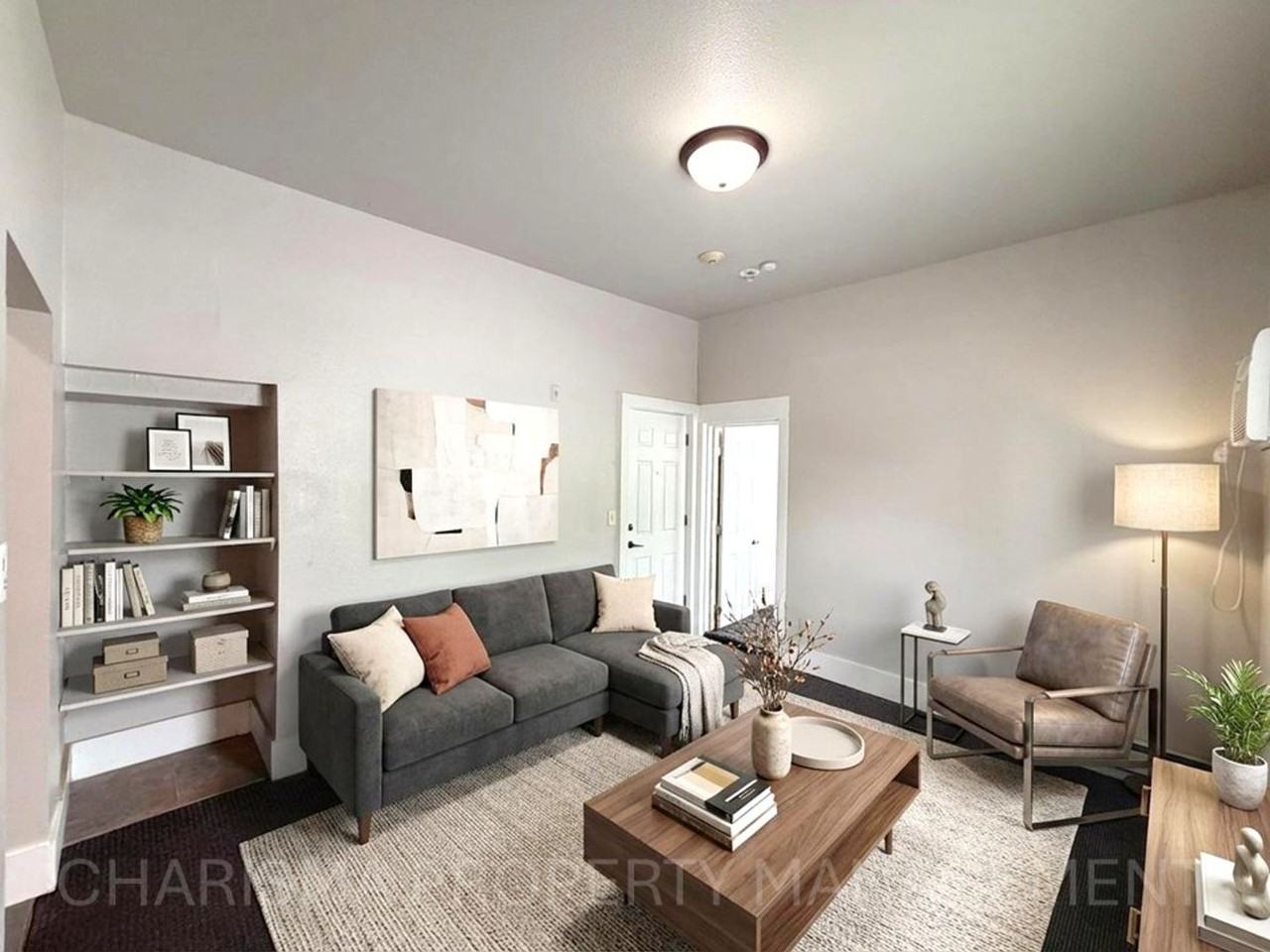 322 E 15th St #1 - Photo 6 of 19