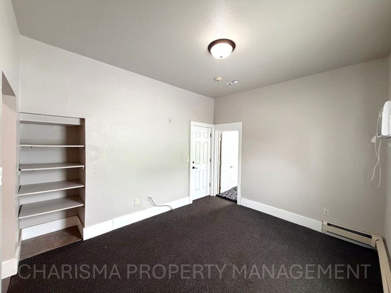 322 E 15th St #1 - Photo 7 of 19