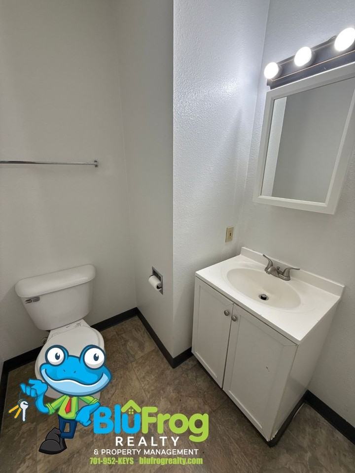 402 2nd Ave Nw #312 - Photo 7 of 8