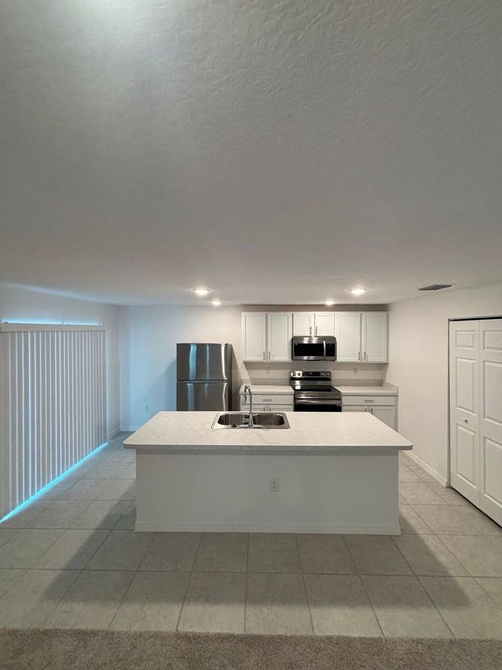 539 Finch Ct - Photo 5 of 23