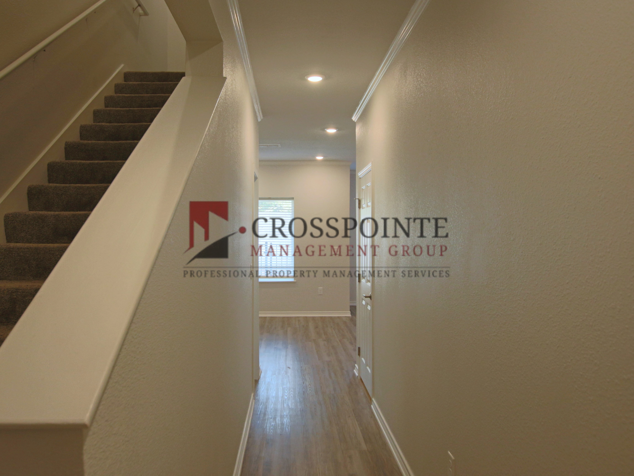 1927 Lindbergh St #301 - Photo 2 of 32