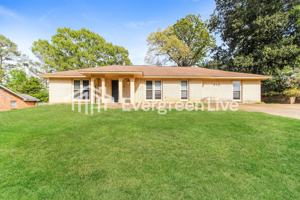 featured image of 319 Davors Dr