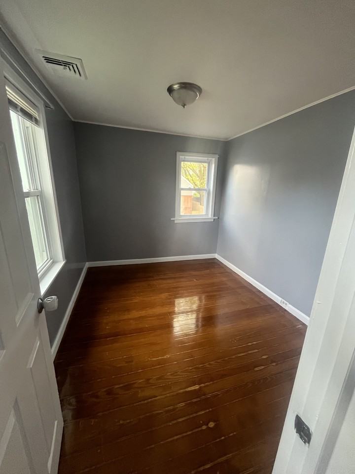 28 Prospect St #2 - Photo 3 of 8