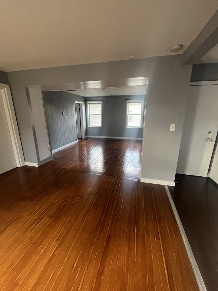 28 Prospect St #2 - Photo 5 of 8