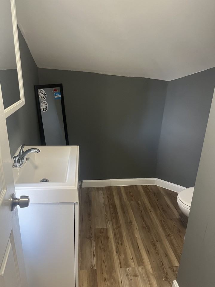 28 Prospect St #2 - Photo 7 of 8