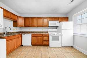 featured image of 1378 1 2 Indianola Ave #C