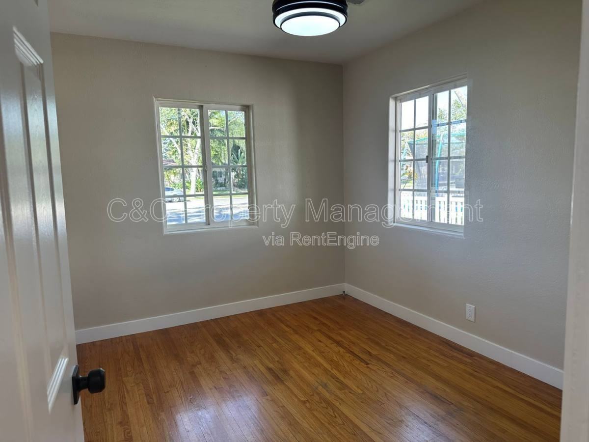 10532 La Mirada Blvd - Photo 7 of 10