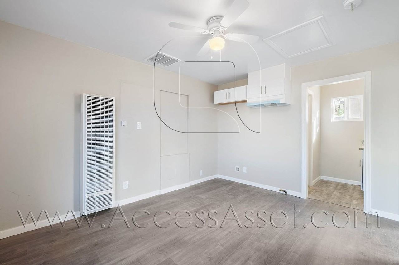 24099 24099 State HWY 74 - D #D - Photo 5 of 12