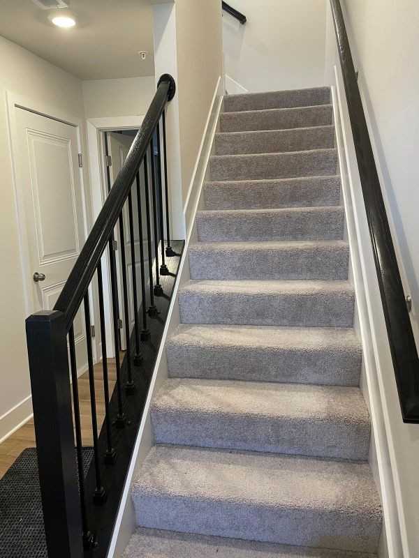 1235 Greylock Ln - Photo 2 of 42