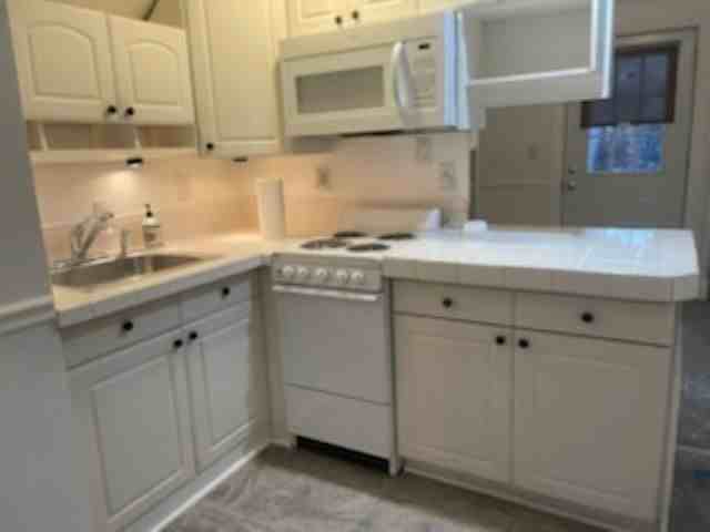 347 Hawkins Ave - Photo 2 of 3