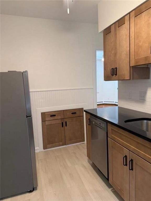 140 Humboldt Ave ##8 - Photo 4 of 11