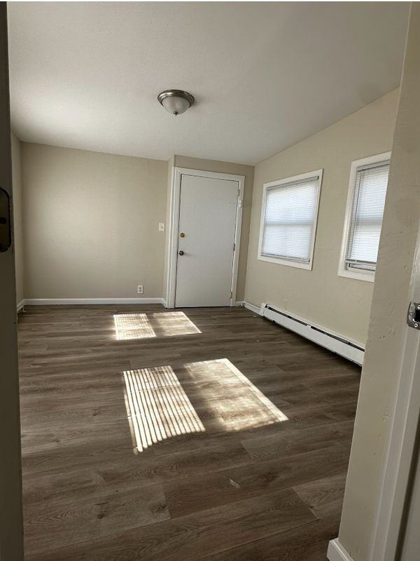 211 Fairmount Ave - Photo 4 of 7