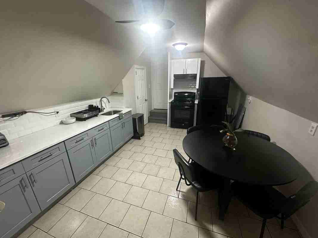 211 Fairmount Ave - Photo 7 of 7