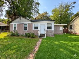 featured image of 8016 Lexington Dr