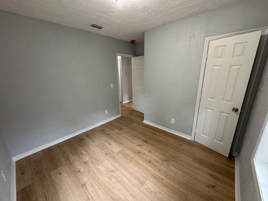 8016 Lexington Dr - Photo 7 of 11