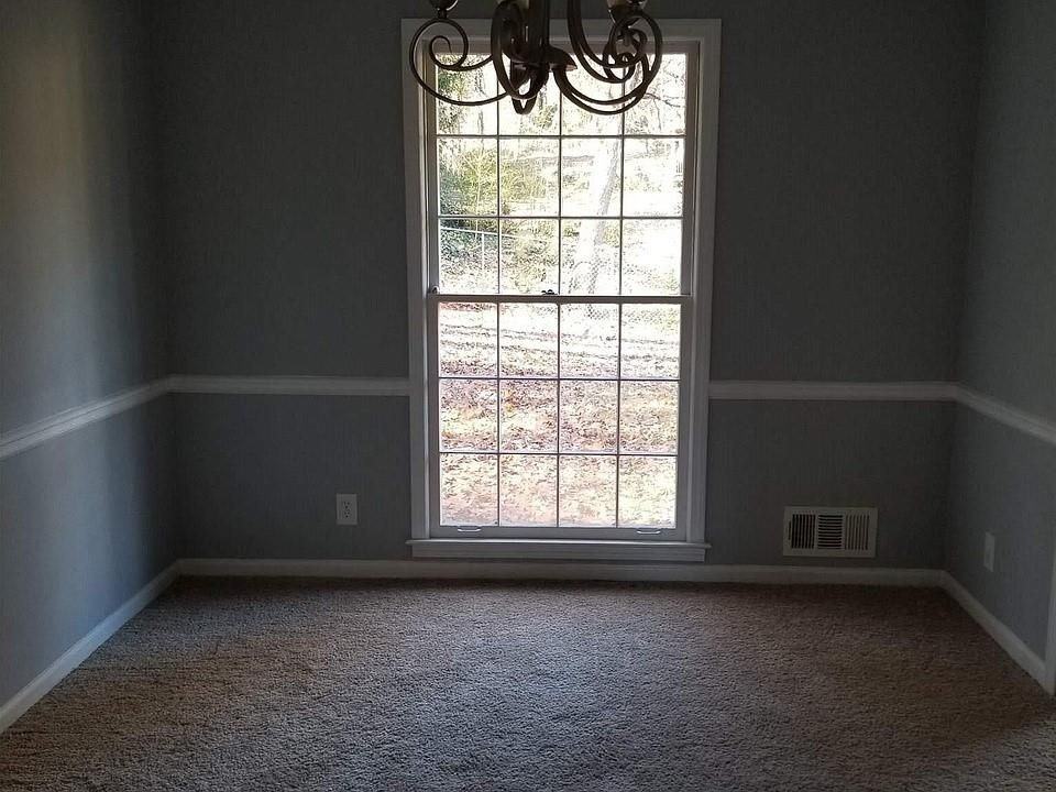 4077 Linda Ln Sw - Photo 3 of 11