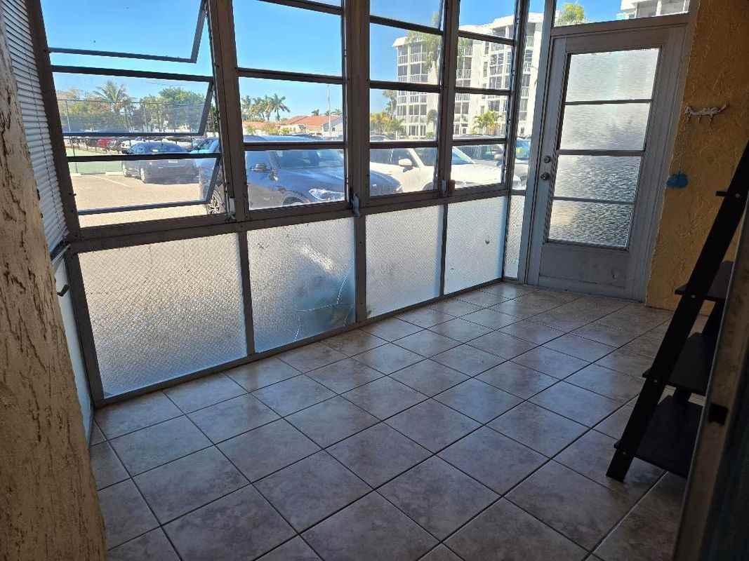 4908 38th Way S ##103 - Photo 3 of 21
