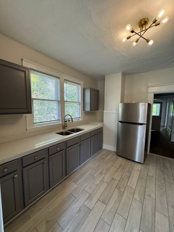 2040 N Laura St - Photo 4 of 13