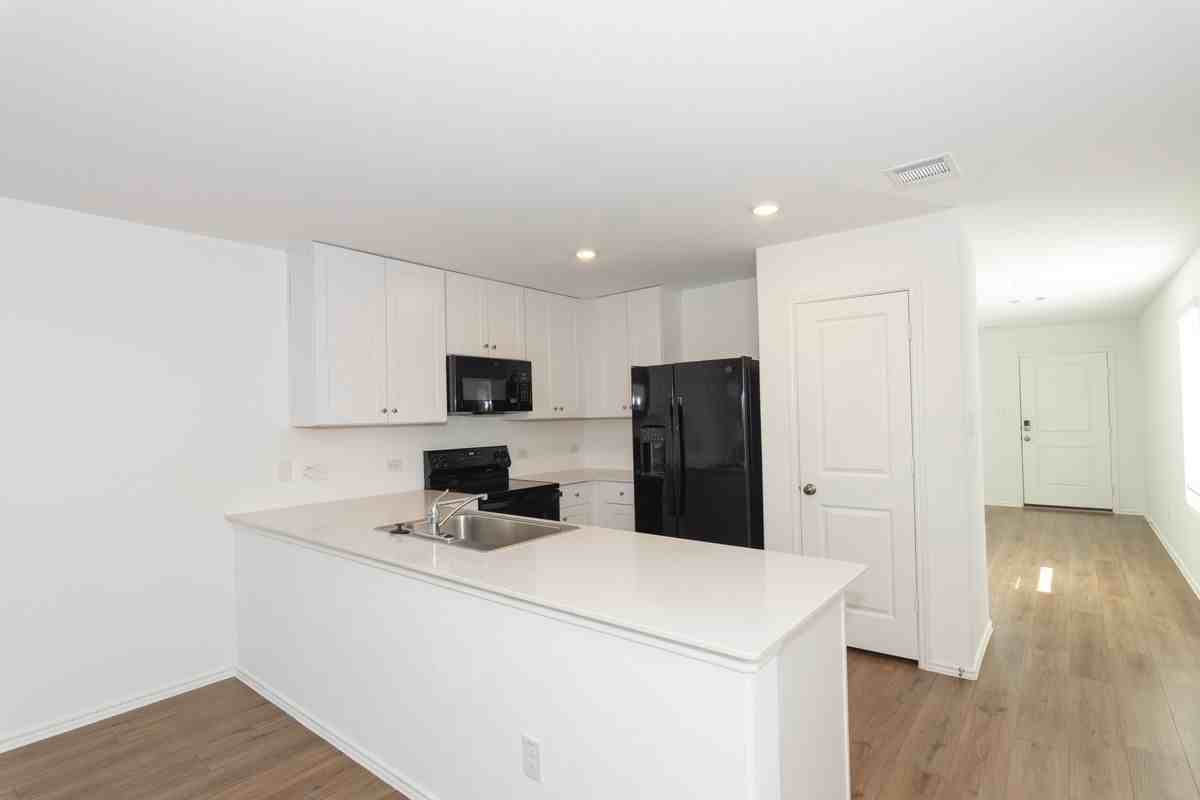 544 Rancho Del Cielo Loop - Photo 4 of 39