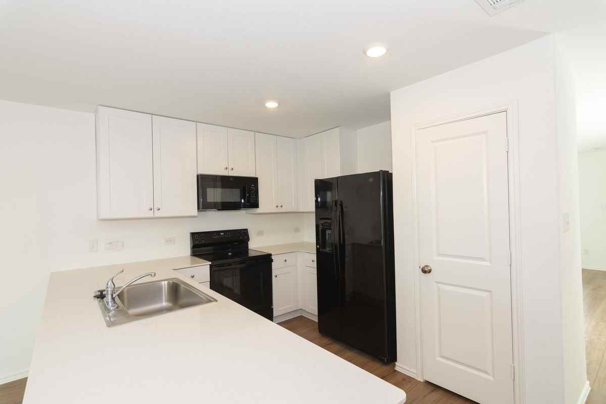 544 Rancho Del Cielo Loop - Photo 6 of 39