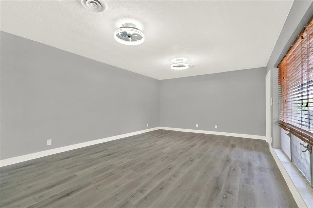 2864 Ne 32nd St ##7 - Photo 5 of 29