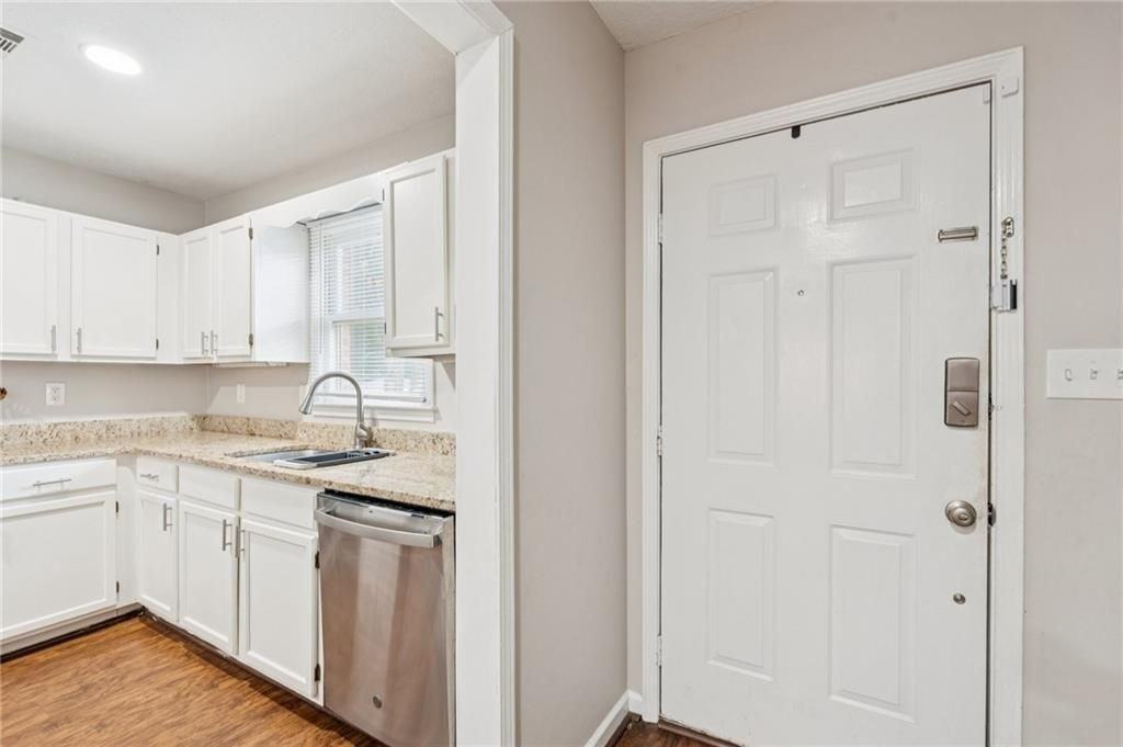 2926 Webb Bridge Rd - Photo 3 of 31