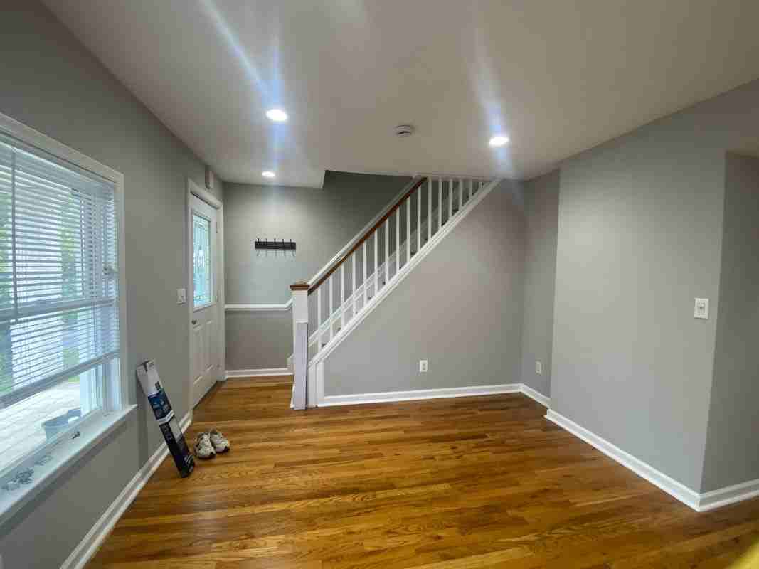 563 Winter St - Photo 6 of 7