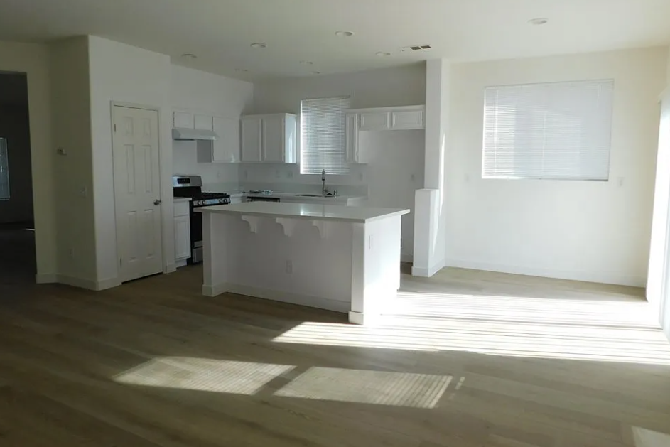 11765 Winewood Rd - Photo 2 of 4