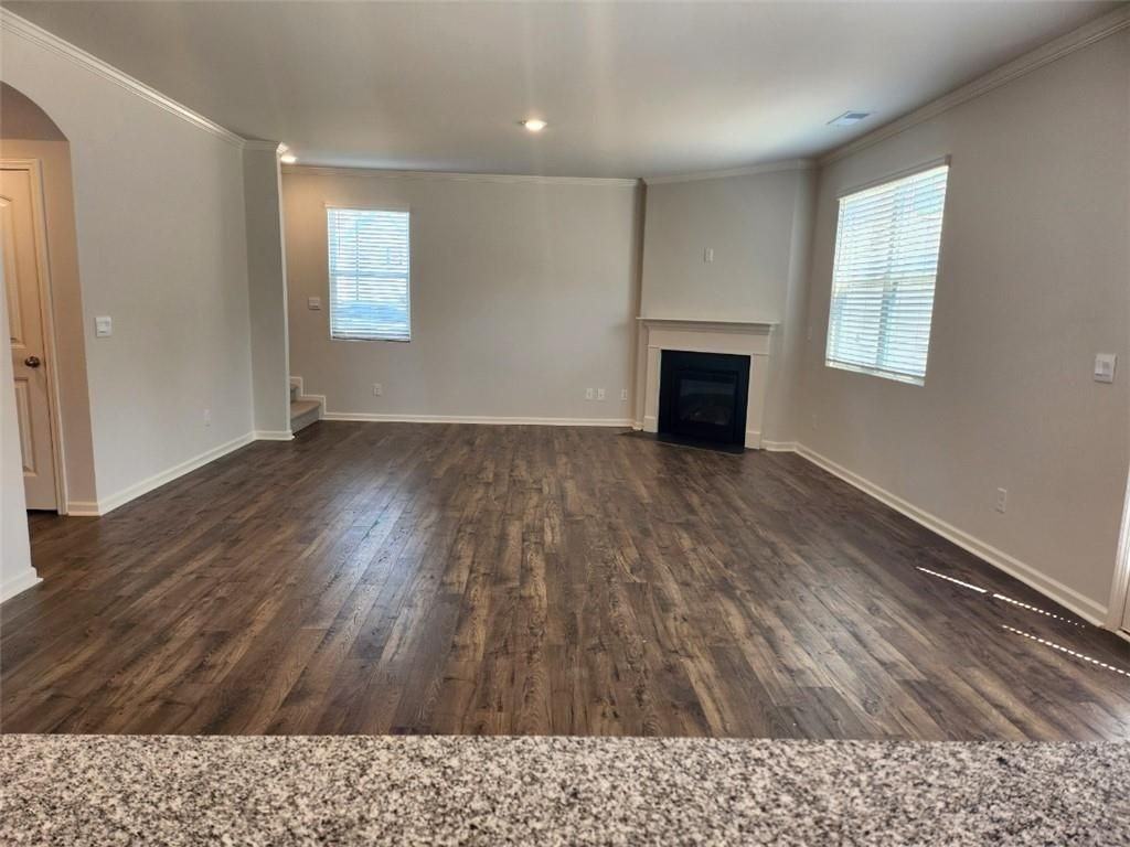 710 Brookfield Dr - Photo 4 of 13