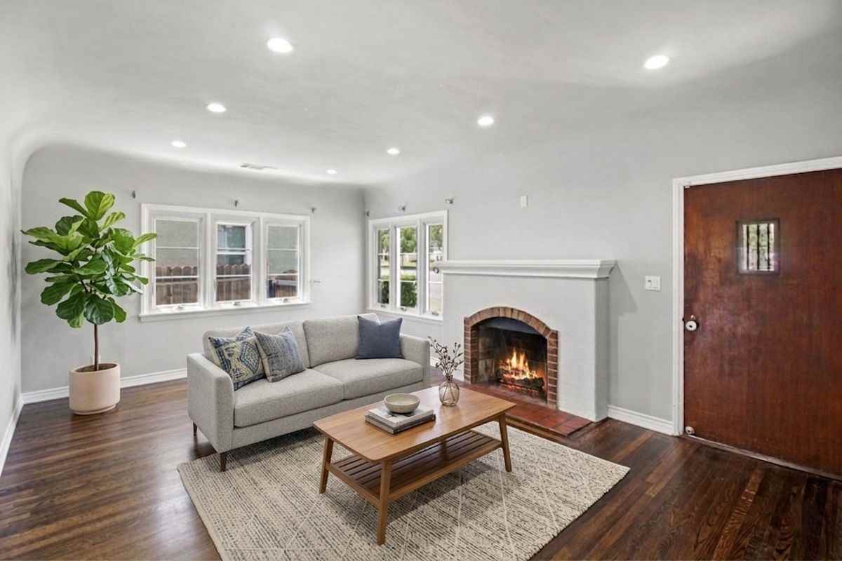 2682 E Villa St - Photo 2 of 21