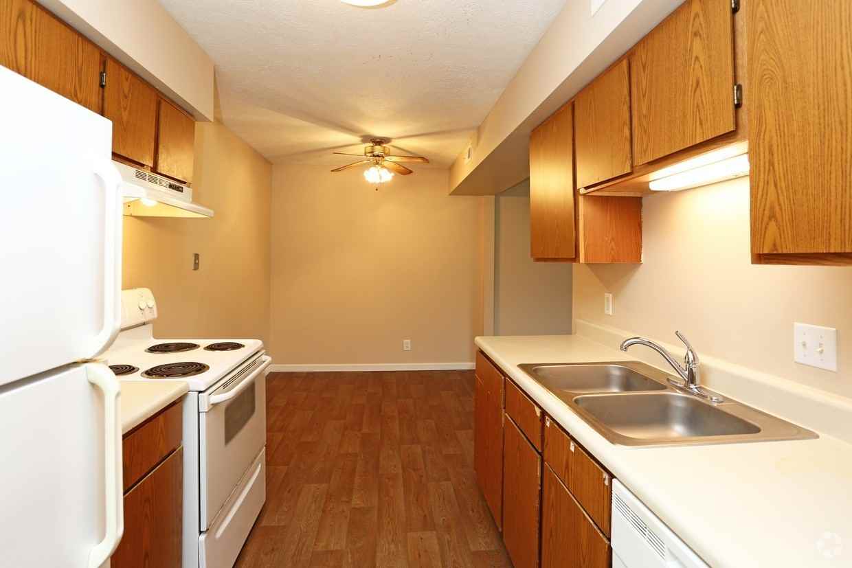 Residences at Fox Pointe - Photo 4 of 14