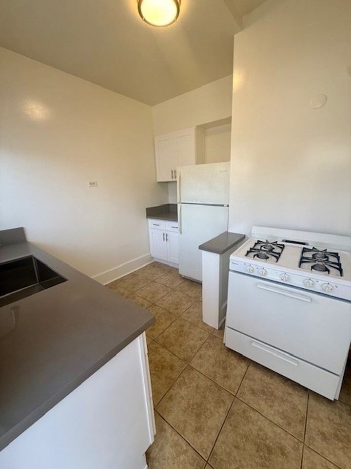 1819 E. 4th St. - Photo 2 of 12