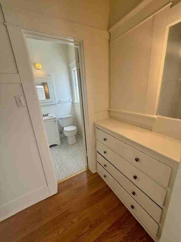 1819 E. 4th St. - Photo 5 of 12