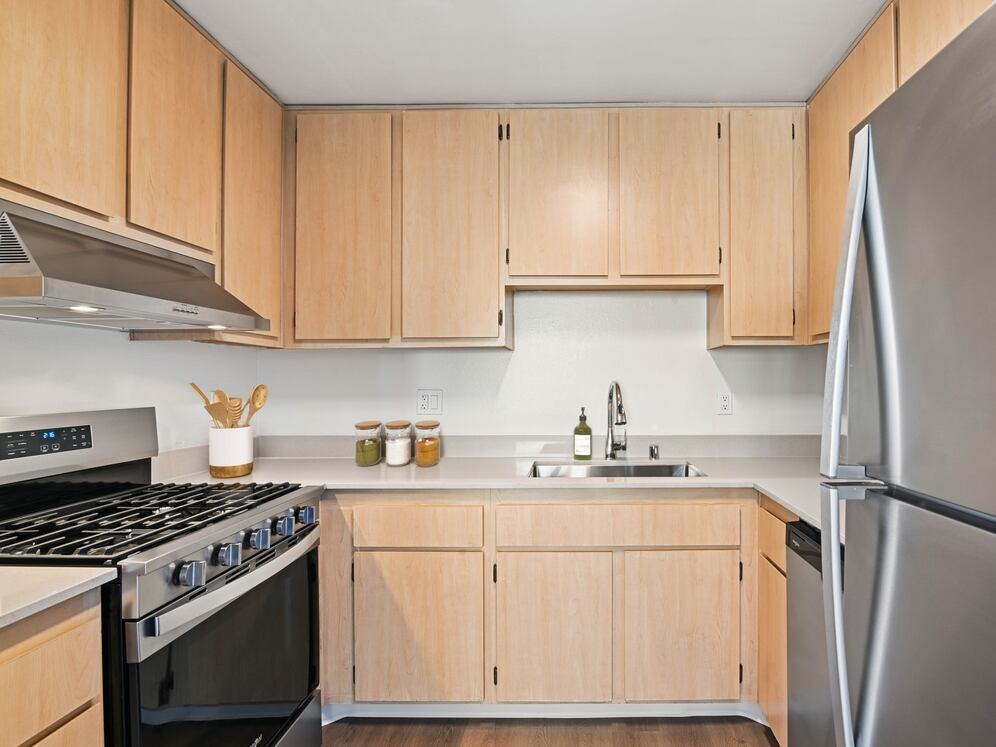 eaves Mission Ridge - Photo 5 of 40