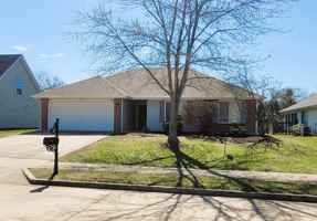 featured image of 800 Ames Dr