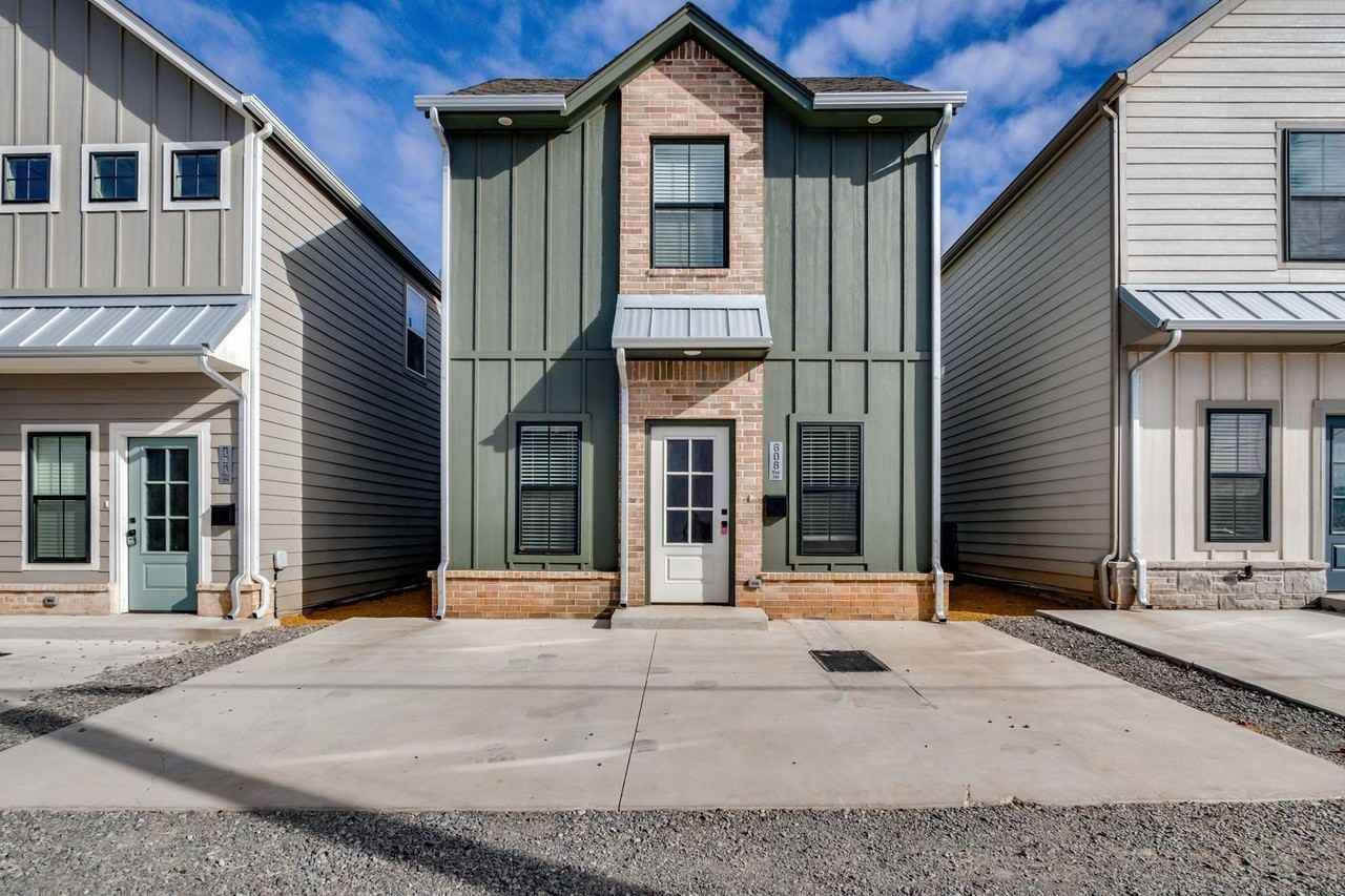 606 W 2nd St #110 - Photo 3 of 35