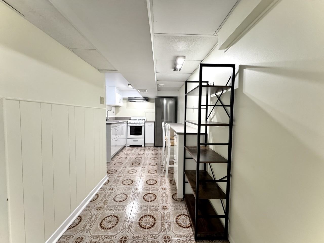 154 Delaware Ave - Photo 3 of 14