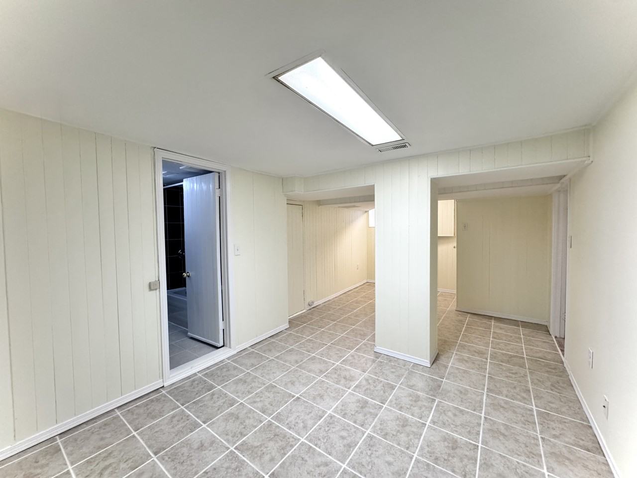 154 Delaware Ave - Photo 5 of 14