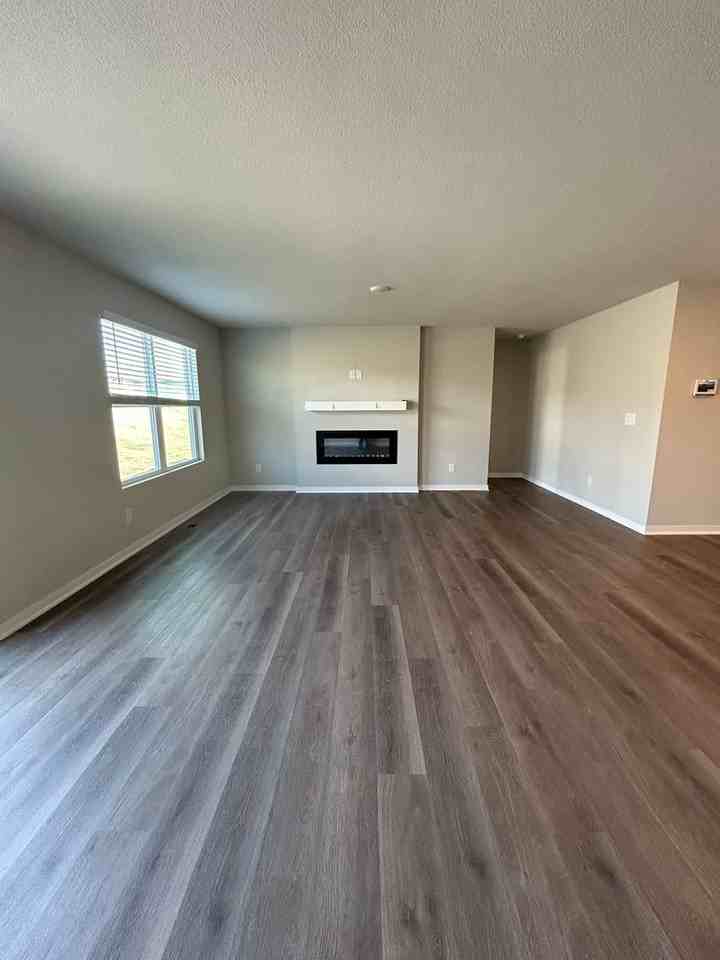 12660 S 204th Ave - Photo 2 of 49
