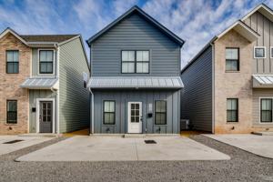 featured image of 610 W 2nd St #110