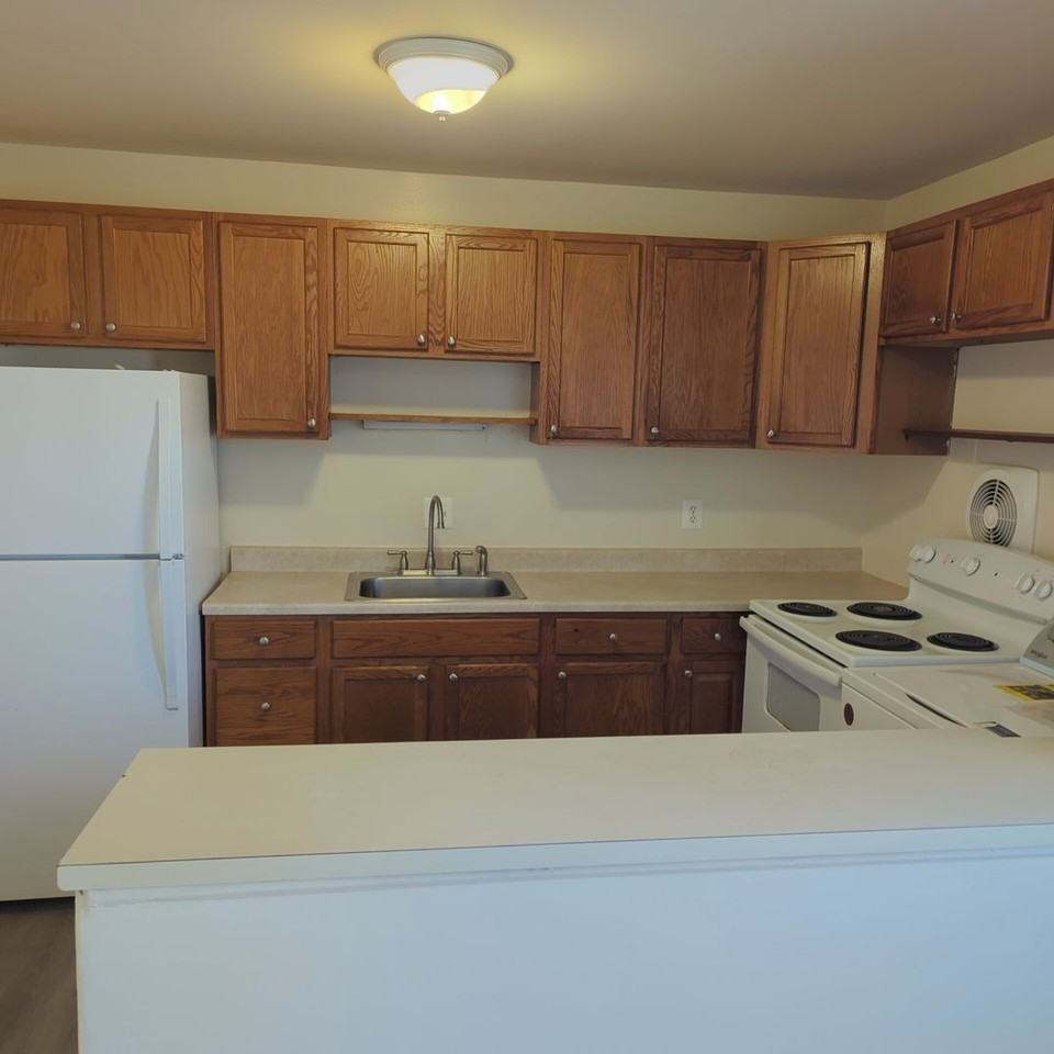 9819 Town Ln - Photo 5 of 23