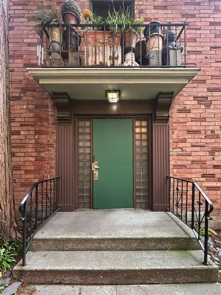 3113 Colby Ave - Photo 2 of 5