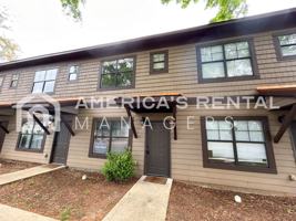 featured image of 1915 6th Ave