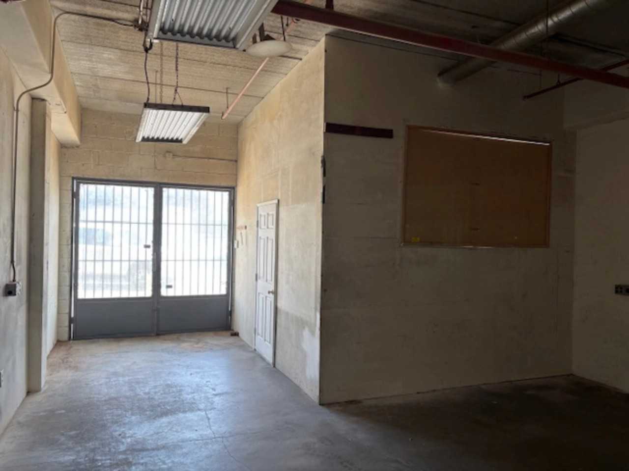 4551 San Fernando Road - Photo 7 of 18