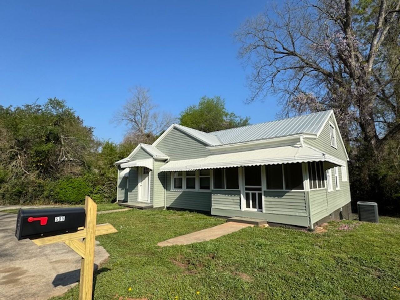 505 E 5th St - Photo 3 of 27